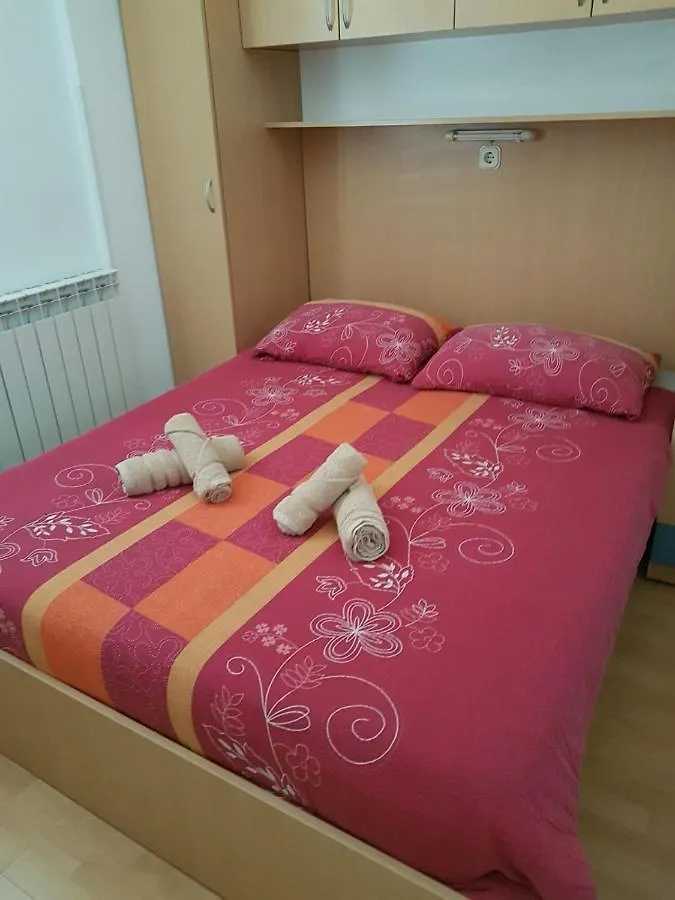 Apartments & Rooms Villa Adamovic Umag