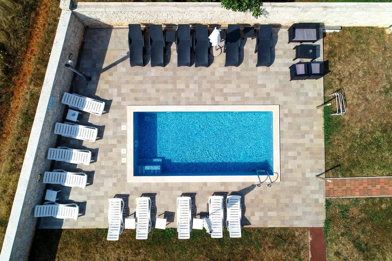 Apartments & Rooms Villa Adamovic Umag
